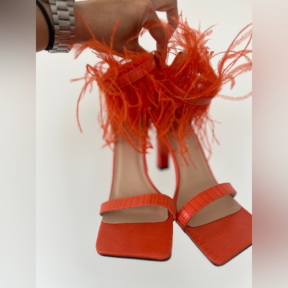 Fun orange square toe heels! - Picture 4 of 7